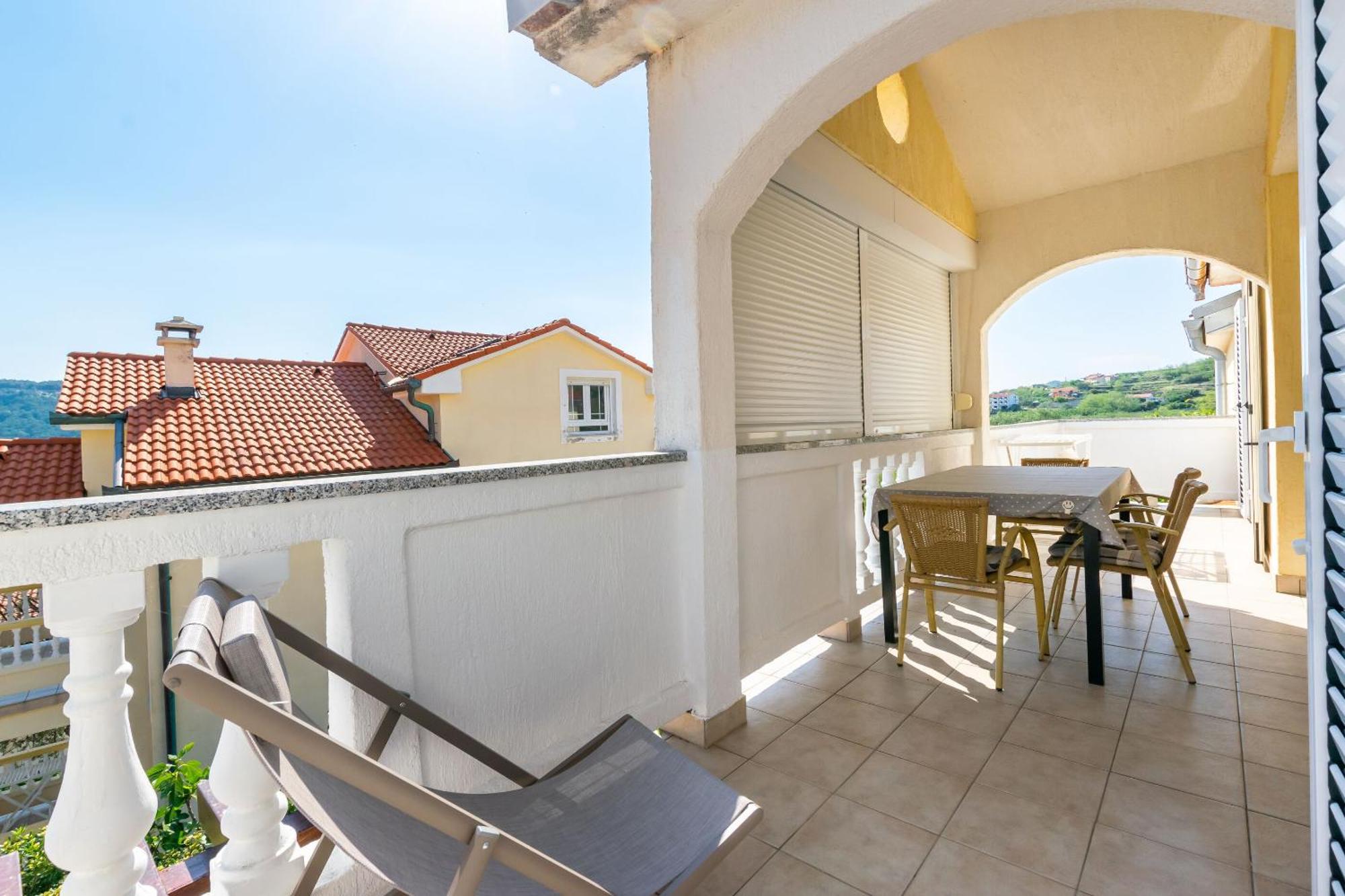 Apartments Miranda Lopar Exterior photo